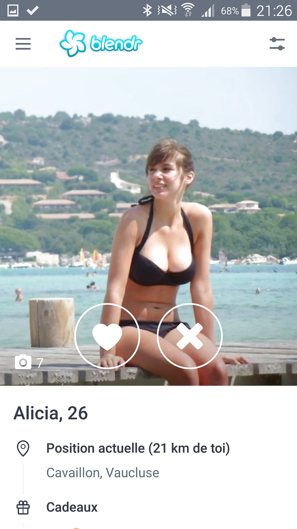 Moment coquin pour un garçon imaginatif qui bande pour une avocate indécente